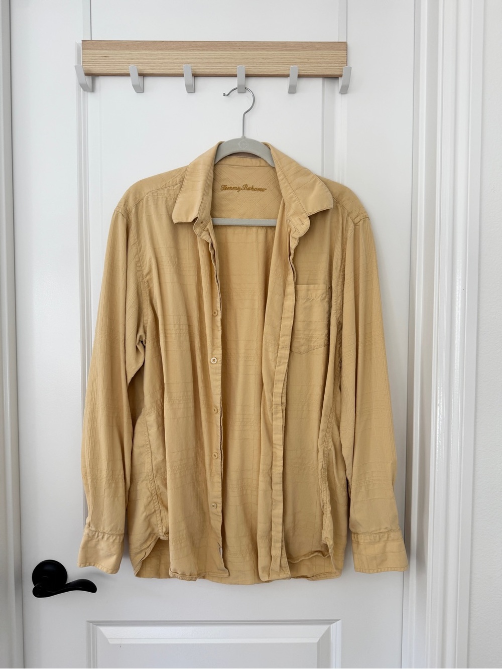Tommy Bahama Men’s Casual Button Down Shirt